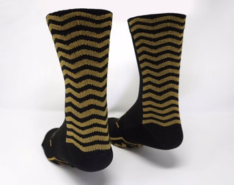 Waves - Black w/ Gold