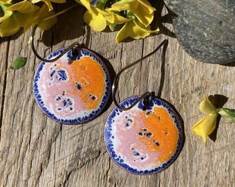 Pink and orange enamel earrings / colorful disc earrings / glass - Alaska studio