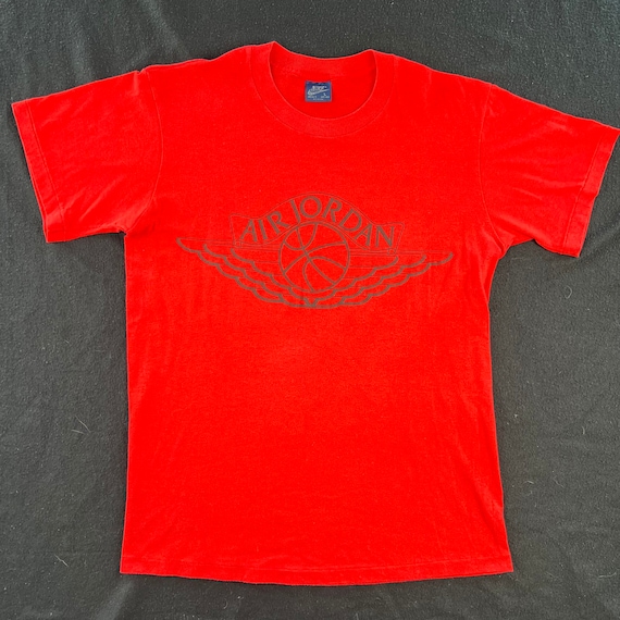 air jordan wings logo shirt