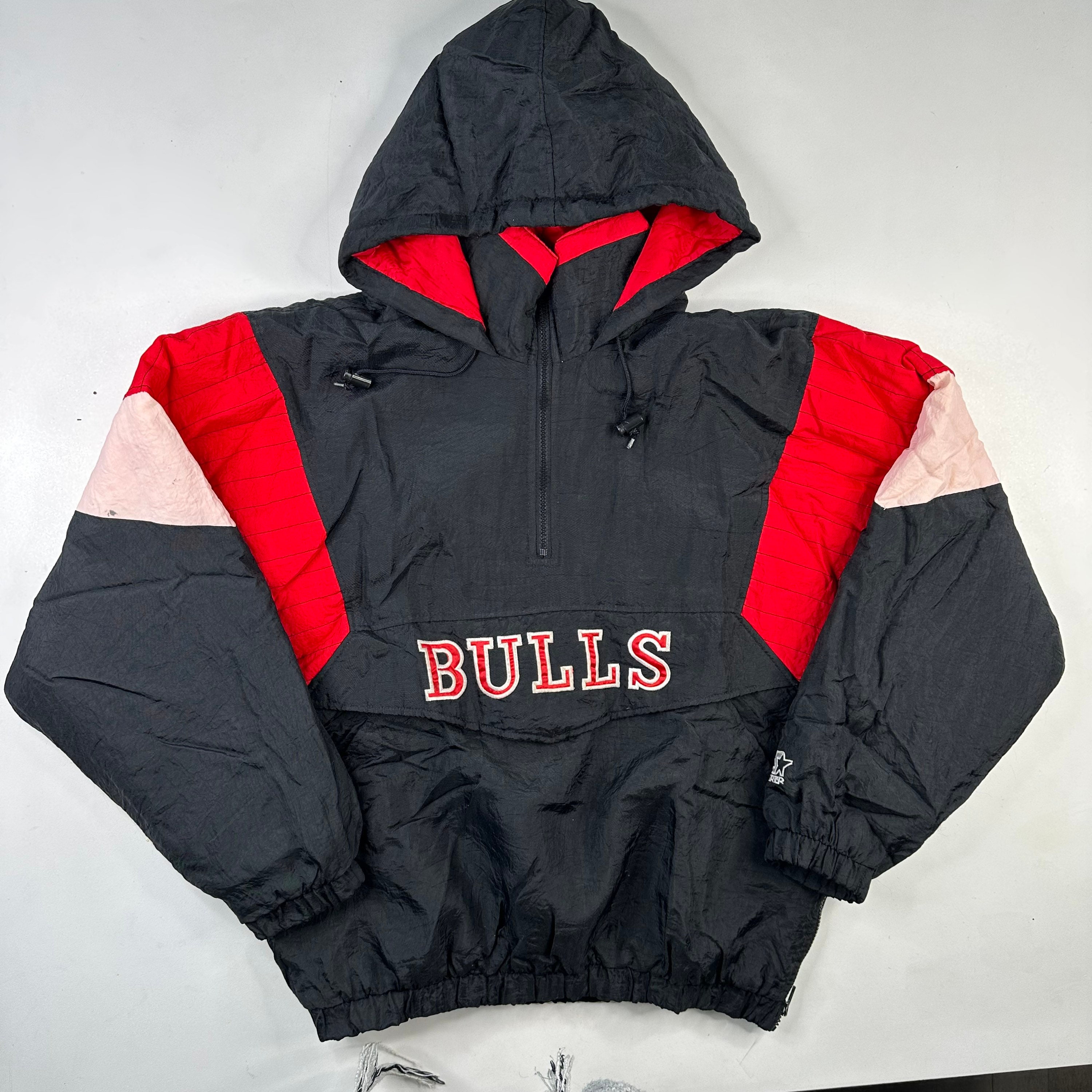 bulls pullover jacket