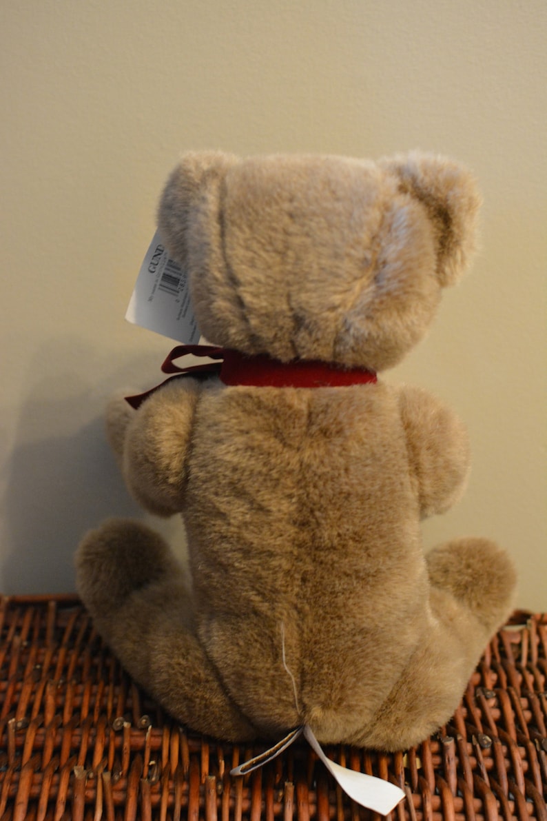 Vintage GUND Classic Bear Growlie #2367 New with Tags!