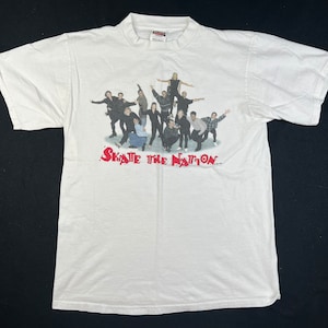 1997 Figure Skating Tour T-shirt Sz L  (4018)