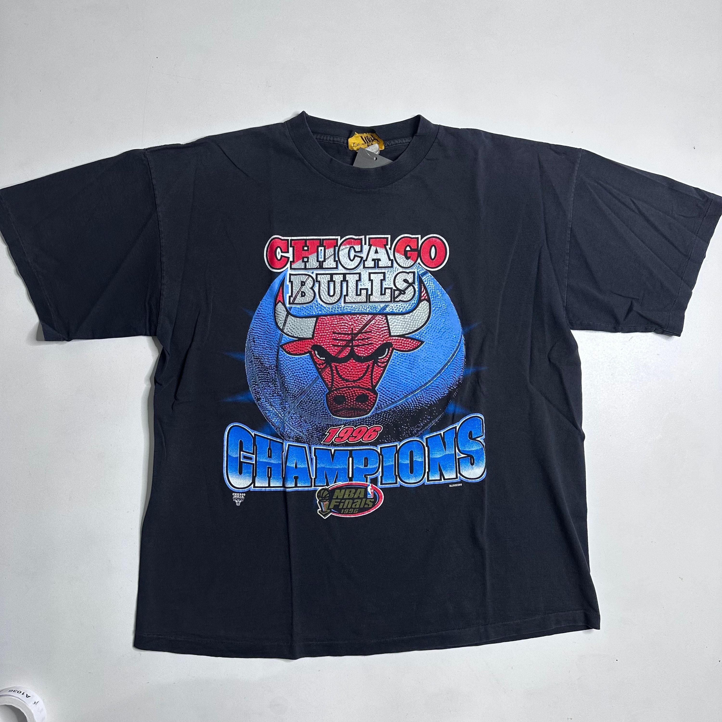 chicago bulls 1996 shirt