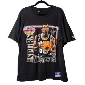 Camiseta com estatísticas de David Robinson dos anos 90, tamanho L (A3762)