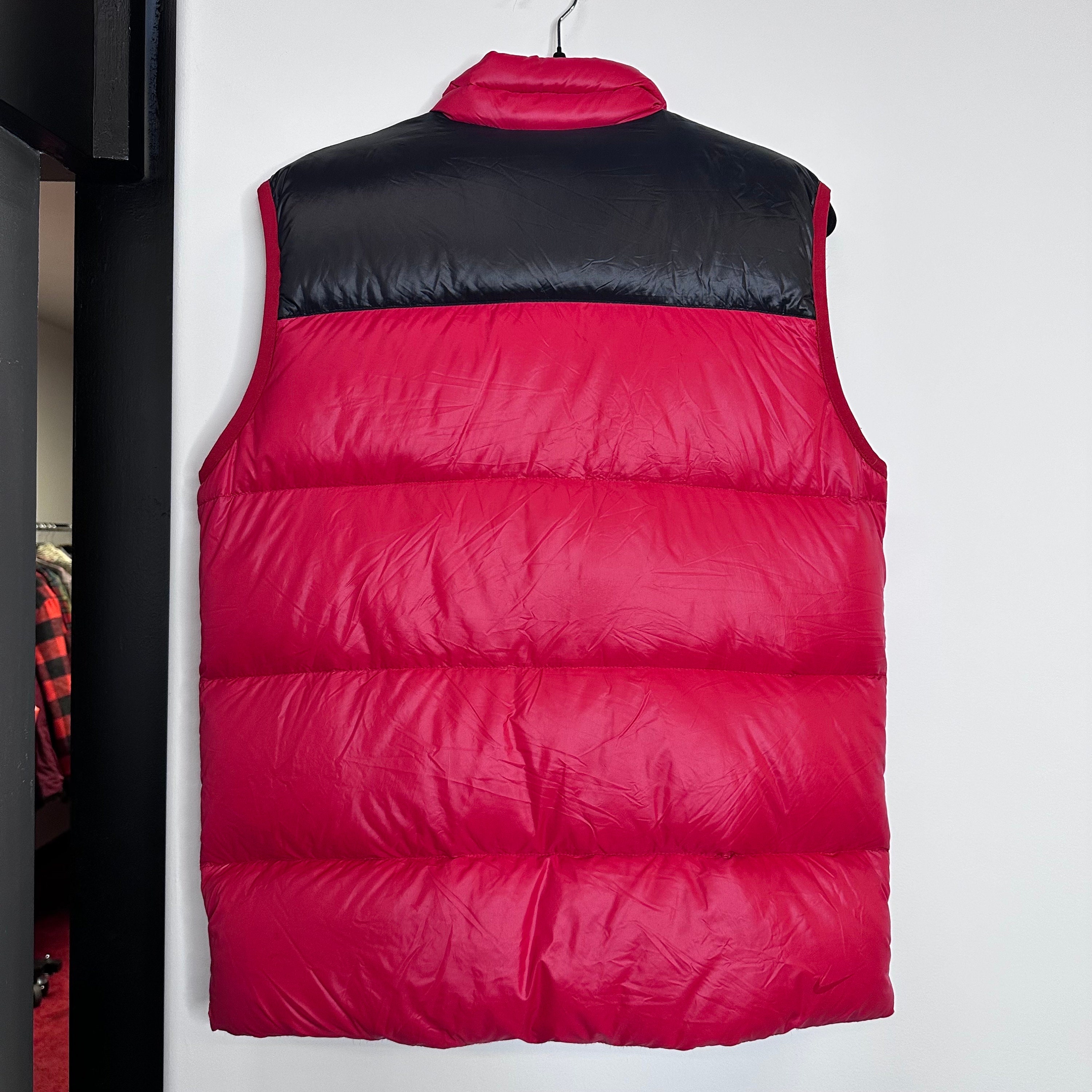 2000s Nike ACG Puffer Vest Sz M (A2177) - Etsy 2000s Nike ACG Puffer Vest Sz M (A2177) - Etsy