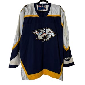 90s Nashville Predators CCM Hockey Jersey Men’s XL