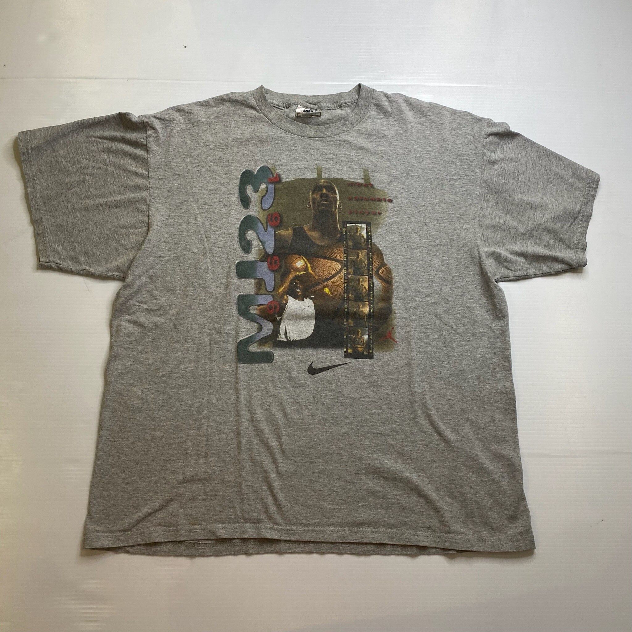 ファングッズ 90's Nike Michael Jordan Vintage Tee XL Vintage 1990's Michael Jordan Nike Air Jordan Gray Tag