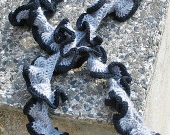 Spiral scarf, grey-black, 1.80 m long