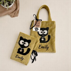 Collection Meow Muse - Fourre-tout en velours vert avec chat et couverture pour carnet de notes - Coffret cadeau écologique fait main avec un journal en prime - Seulement 5 exemplaires
