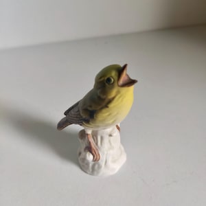 Goebel sparrow hand painted figurine 38 02S