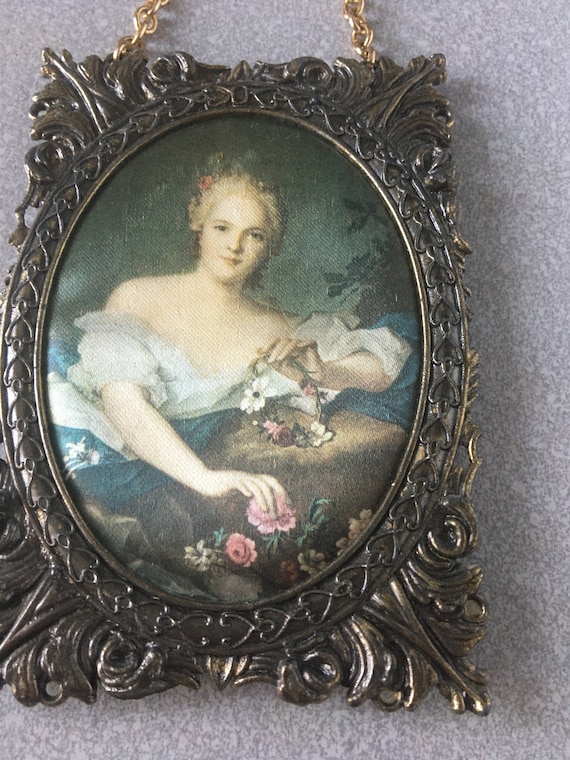 イタリア人女性の絹製肖像ミニアチュール - Etsy 日本