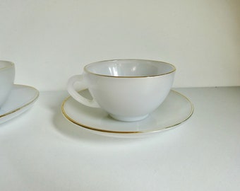 Arcopal France cup and saucer opaline  1960