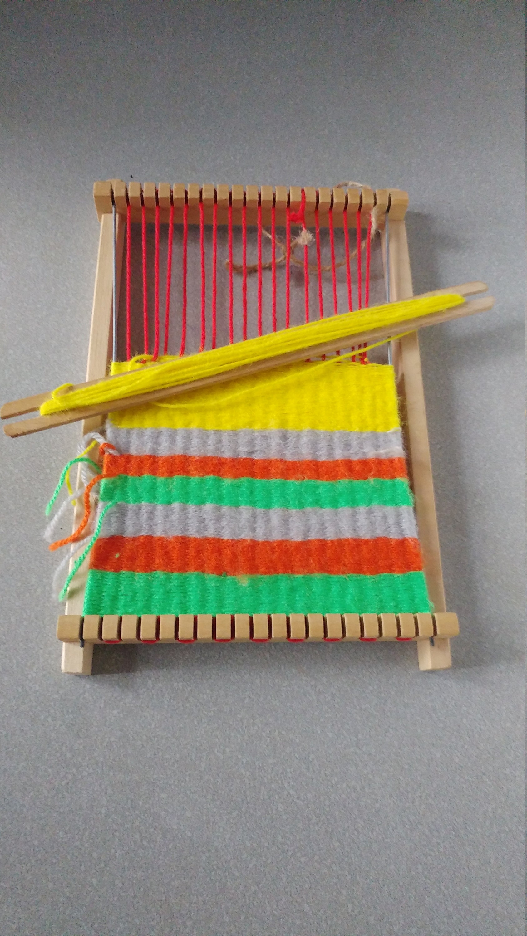 Weaving Loom : Wooden Craft Kit : 1950 : English UK Package