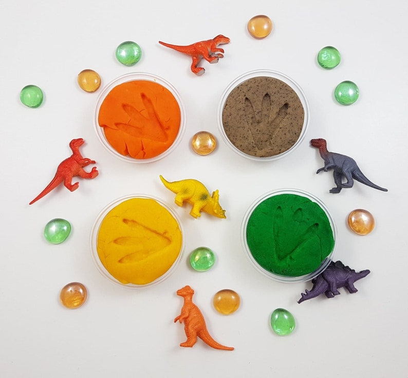 Set of 4 DINOSAURS Scented play dough Jurassic park dinosaur world sensory Montessori Waldorf party favour homemade gift pack party dkhkdin