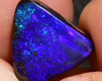 ❤22.5㌌〚ボルダーオパール〛✨✨ ボルダーオパール 原石磨き(宝石名ボルダー・オパール) オーストラリア