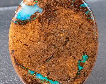 Opale boulder 31 mm x 26 mm. 41,65 cts