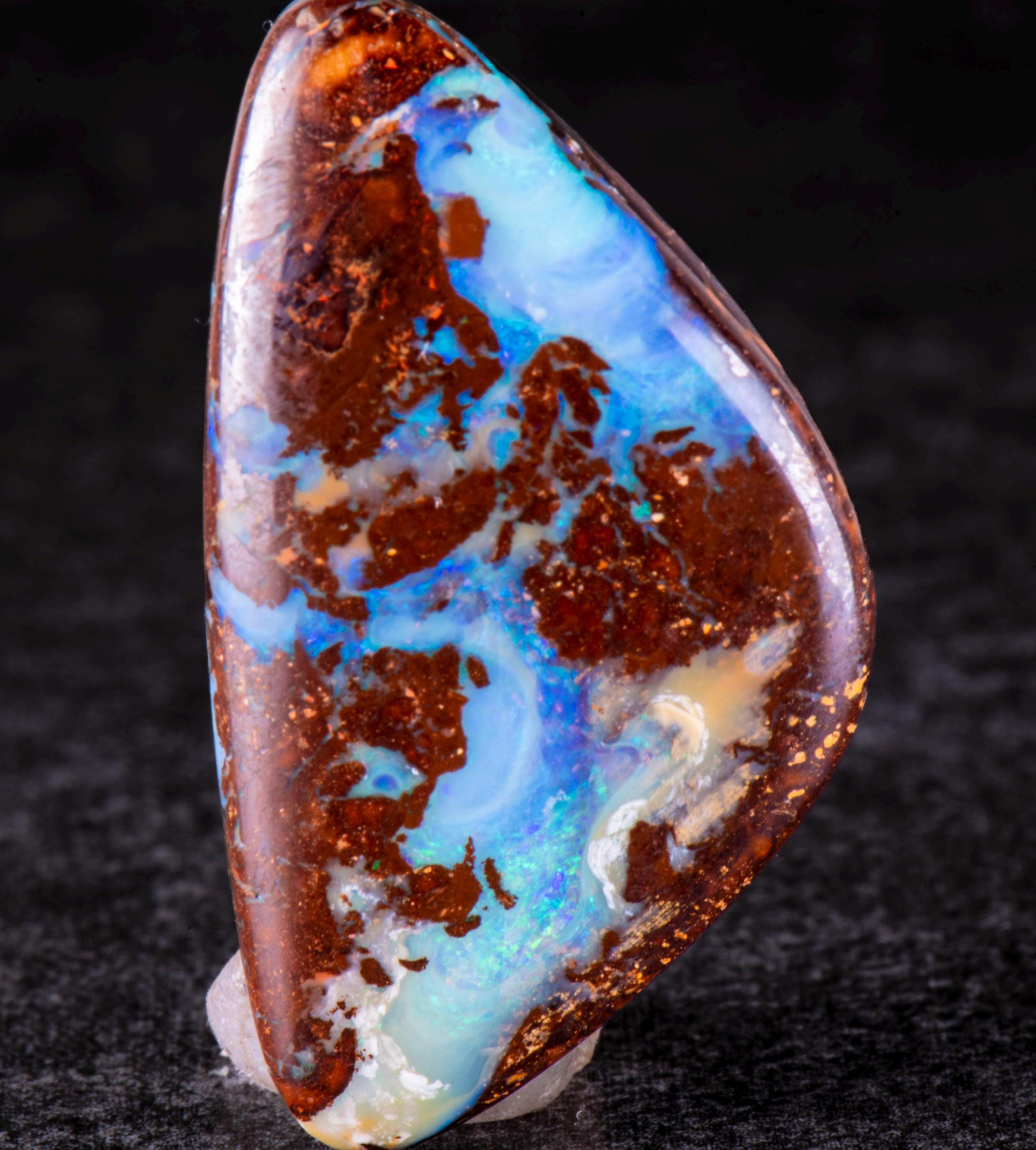 Boulder Opal 34mm x 19mm. 45.05cts