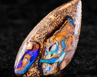 Boulder Opal 28mm x 14mm. 18.50cts