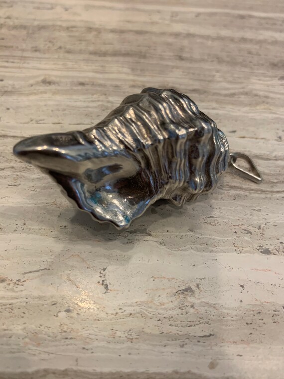 Beautiful Sterling seashell pendant