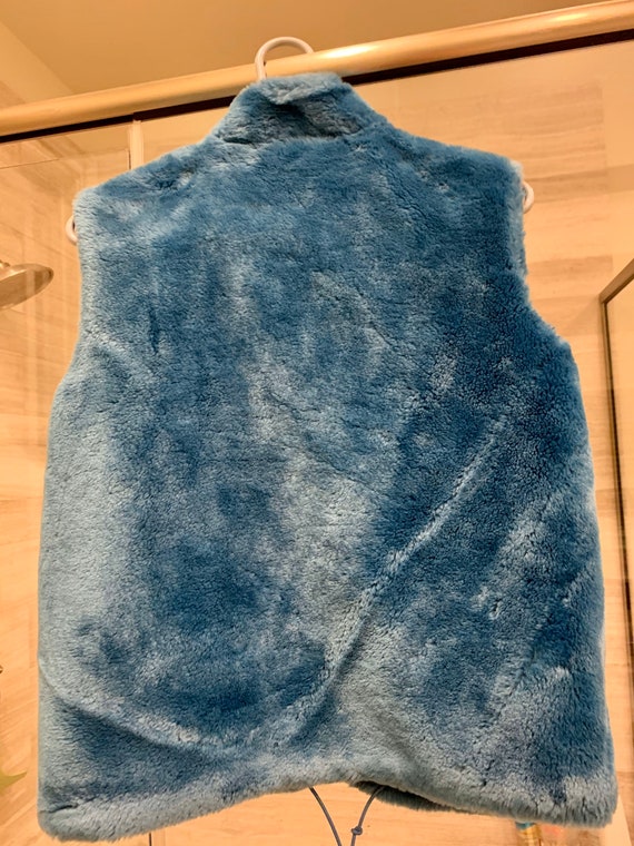 Vintage Tommy Hilfiger furry blue vest - image 4