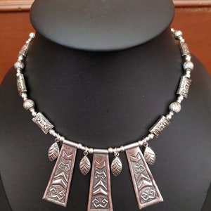 925 Sterling Silver Tribal Ethnic Thai Bead  Beauty Flower Leaves Design Hand Emboss Necklace 17" Long