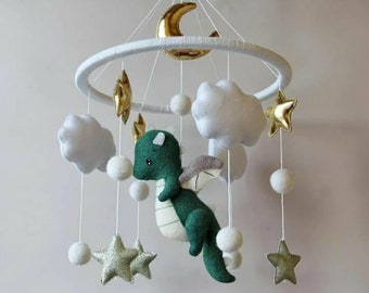 Mobile pour bébé, mobile pour bébé dragon, mobile pour bébé garçon, jouet suspendu en feutre, chambre de bébé fantaisie, lune dorée et étoiles, cadeau de baby shower