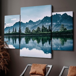 Lienzo de naturaleza, Reflejo de montaña, Paisaje alpino, Vista simétrica, Lago tranquilo, Tema de bosque de pinos, Obra de picos nevados, Diseño de espejo de naturaleza