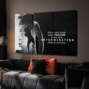 Puede incluir: Un letrero de madera hecho a mano con la palabra "Bienvenido" en una fuente juguetona. El letrero presenta un fondo blanco desgastado y un marco marrón oscuro, adecuado para uso en interiores o exteriores.