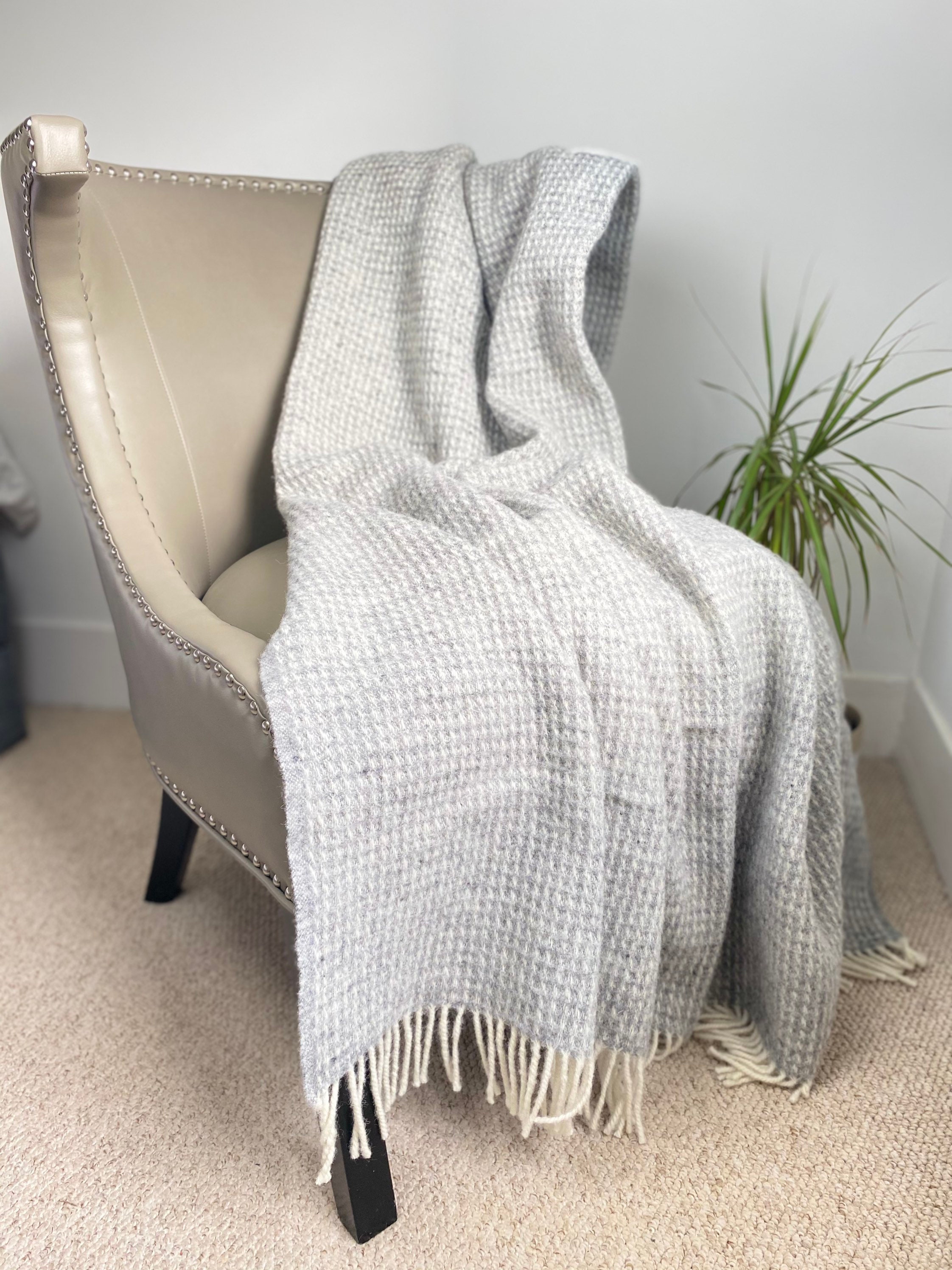 Scheibe Surichinmoi Feucht extra large grey sofa throw Aufblasen