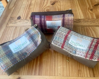 Waterproof check Recycled Wool Picnic Blanket / Solo traveller Check Recycled Wool Waterproof Walker / perfect for the beach or countryside