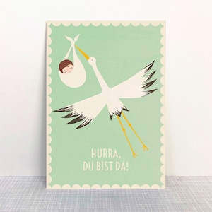 Carte postale Hourra, vous êtes là ! // Papier recyclé éco peinture bébé cigogne