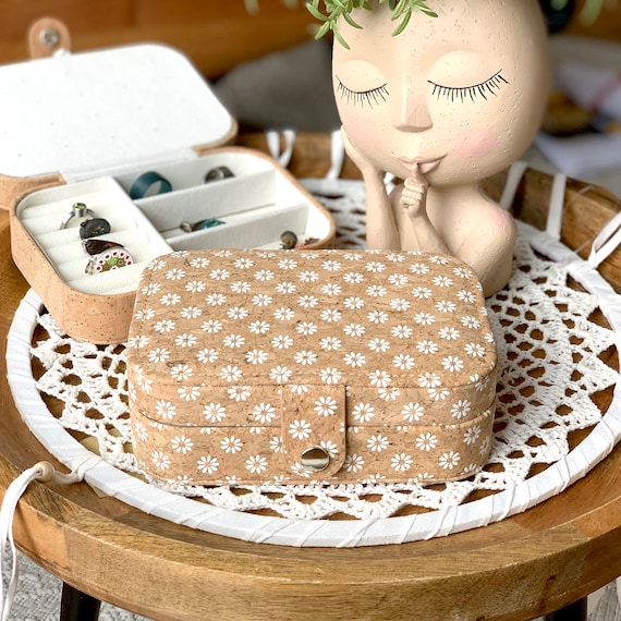 Ausgefallenes Schmuckkästchen, Schmuckbox, Kork, Schmuck Etui, vegan, Geschenkideen zu Ostern, Geburtstagsgeschenk Freundin