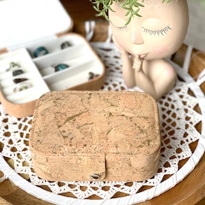 ausgefallene Schmuckschatulle, Schmuckkasten aus Kork, Schmuckaufbewahrung, vegan, Valentinstag Geschenkidee Freundin