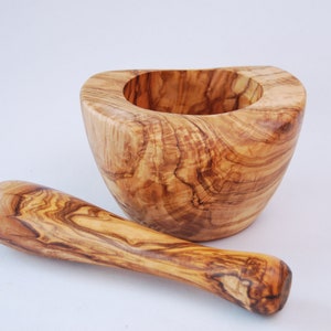 Mortar & pestle diameter olive wood. 14 cm image 2