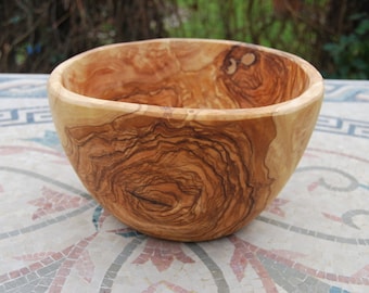 Olive Wood Salad Bowl 23cm  ** WOOD UNIQUE**