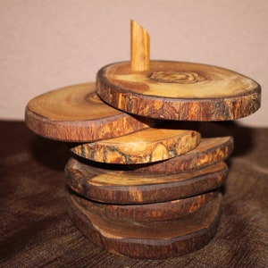 Set of 6 wooden coasters wooden olive & support image 2