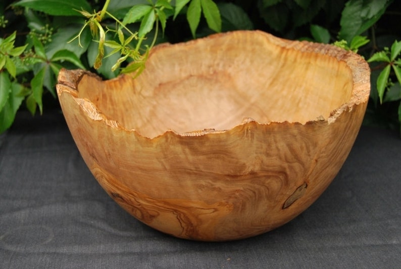 XXL Olive Wood Salad Bowl 23cm WOOD UNIQUE image 2