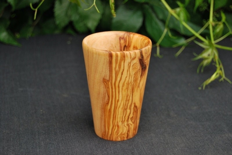 Holzbecher Trinkbecher Weinbecher aus Olivenholz Etsy.de