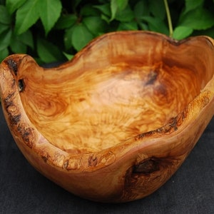 Olive Wood Fruit Bowl with Handle image 1