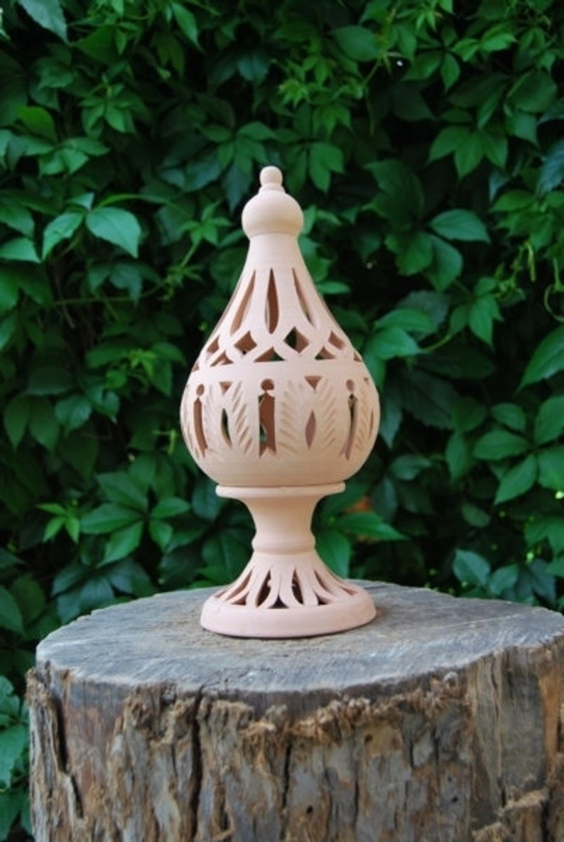 Lanterne, Veilleuse en poterie, modele Une Tour . image 2