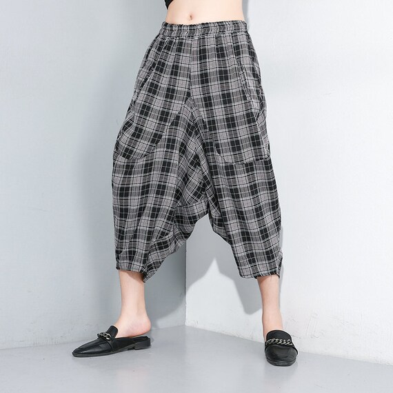 loose plaid pants