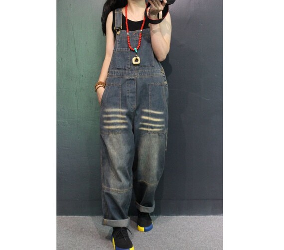 baggy pants with pockets