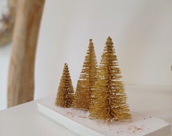 Composition of 5 golden fir trees