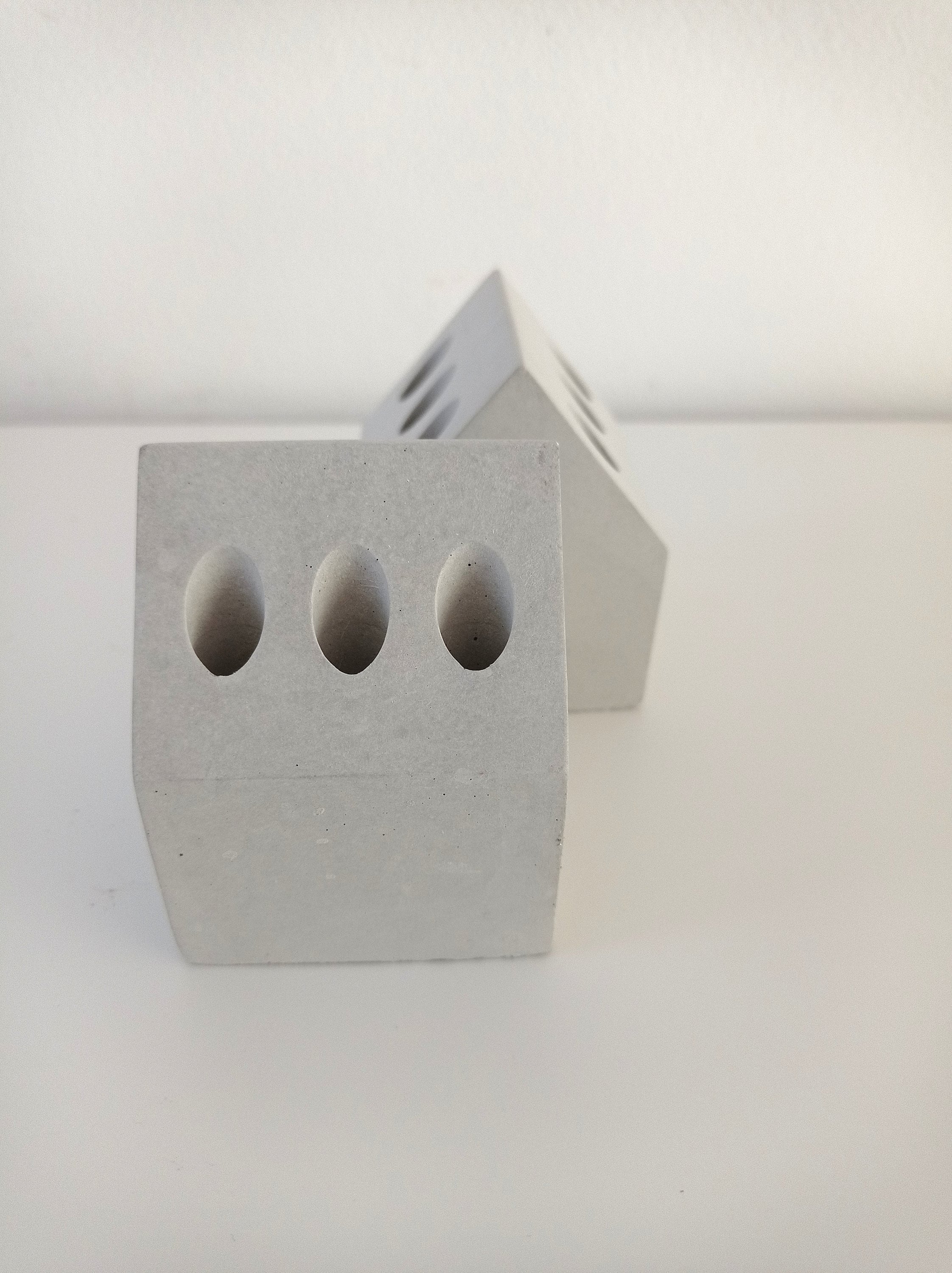 Porte Crayons en Béton Gris