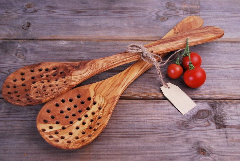 Fry Skimmers in olive wood 30cm image 1