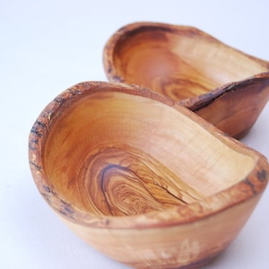 Olive Wood Salad Bowl ** WOOD UNIQUE**