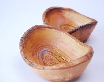 Olive Wood Salad Bowl ** WOOD UNIQUE**