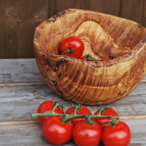 Olive Wood Salad Bowl ** WOOD UNIQUE**