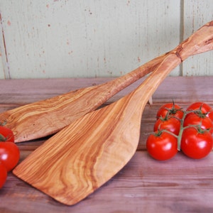 XXL Spatula in olive wood 40cm x 11cm
