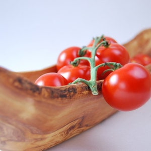 Olive Wood Salad Bowl  ** WOOD UNIQUE**  45cm